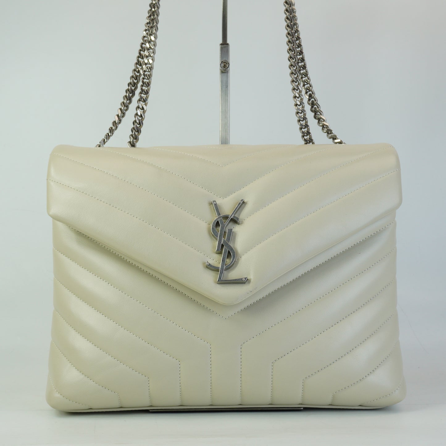 YSL	Loui Lou Shoulder Bag White Medium SHW