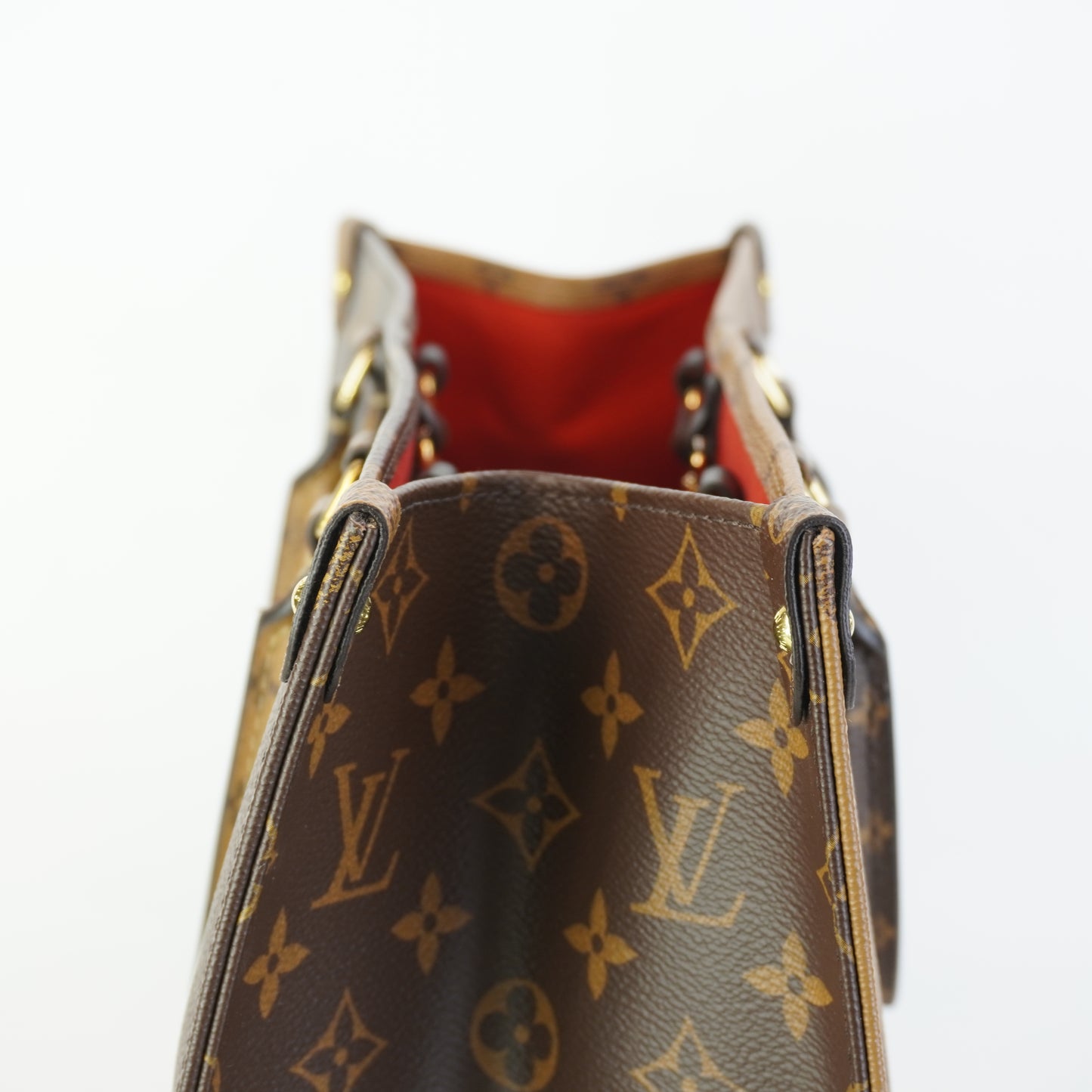 Louis Vuitton	On The Go MM GHW