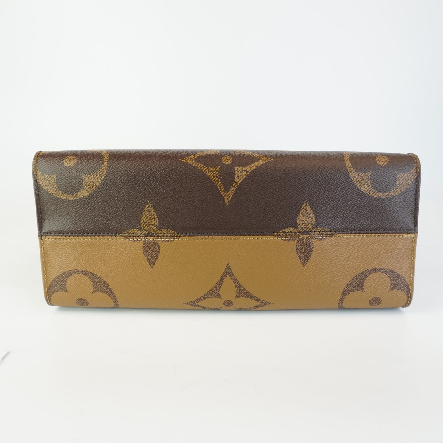 Louis Vuitton	On The Go MM GHW