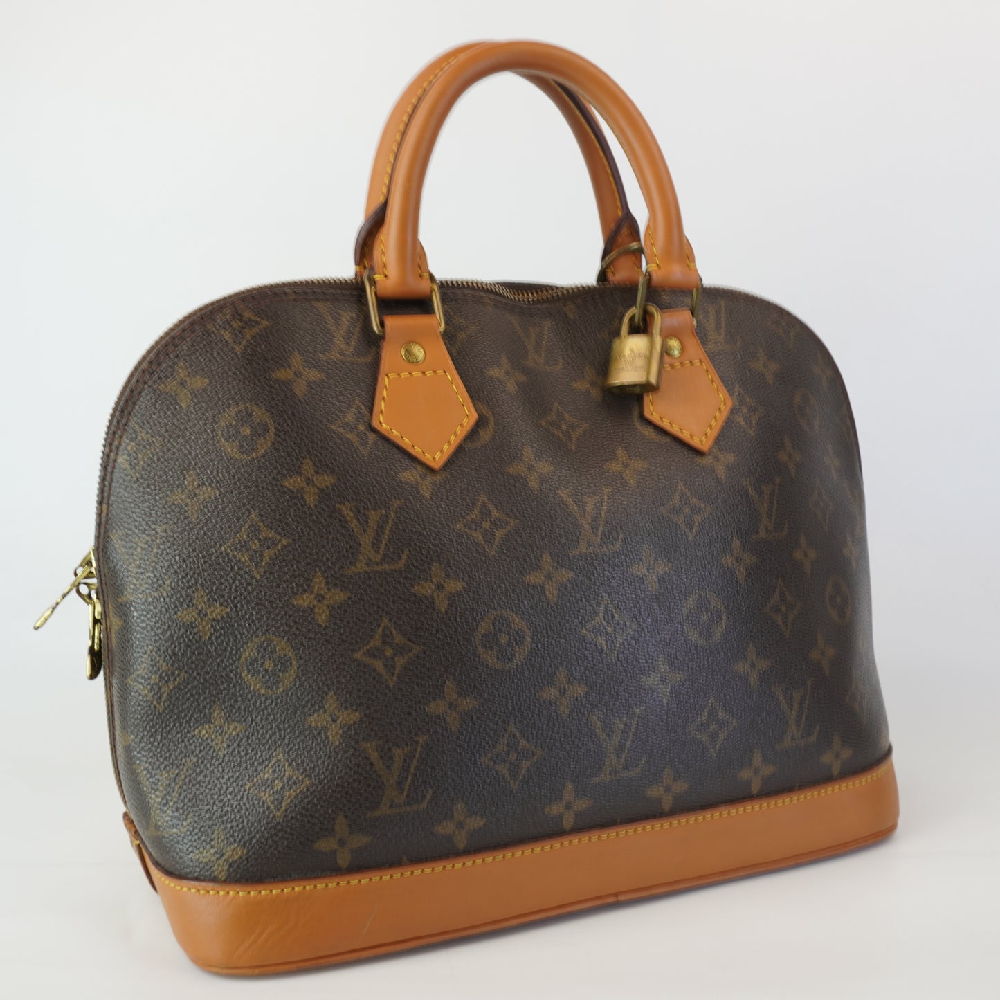 Louis Vuitton	Alma Mono