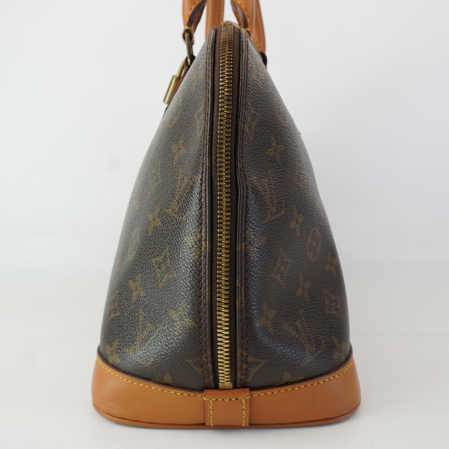 Louis Vuitton	Alma Mono