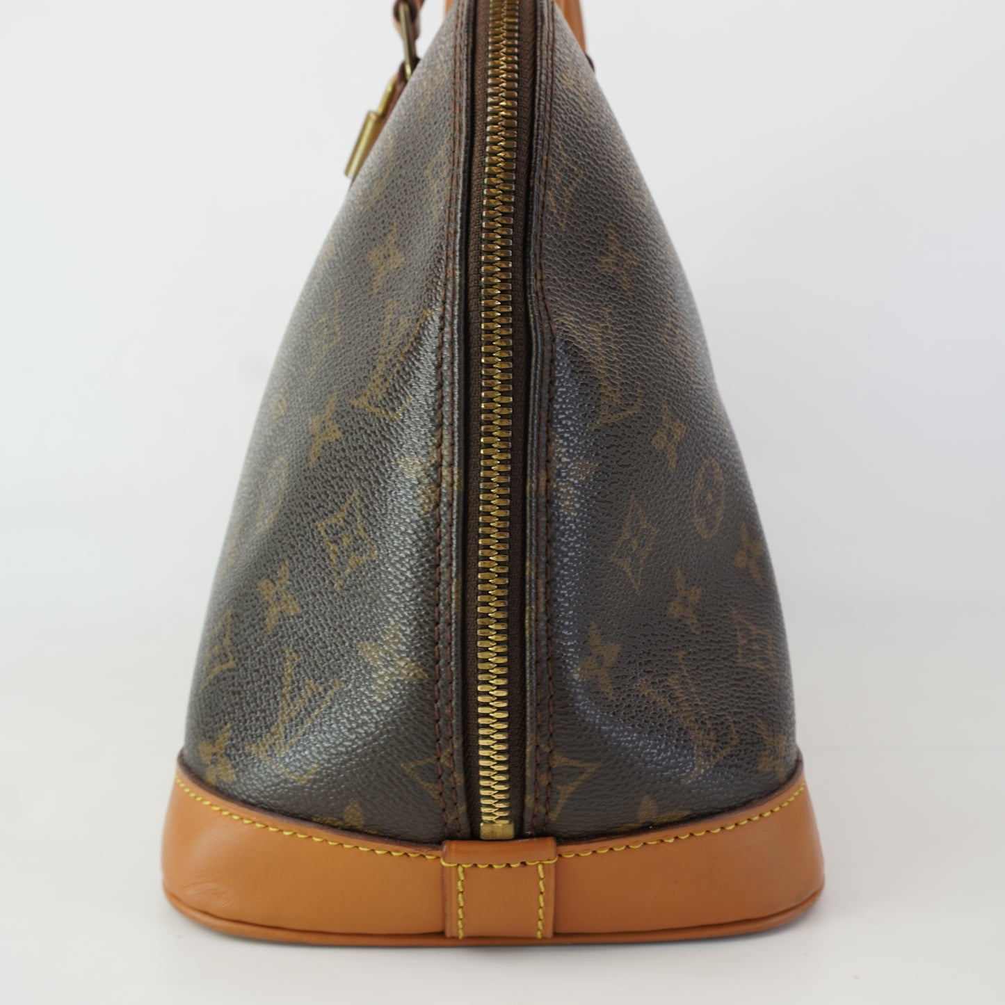 Louis Vuitton	Alma Mono