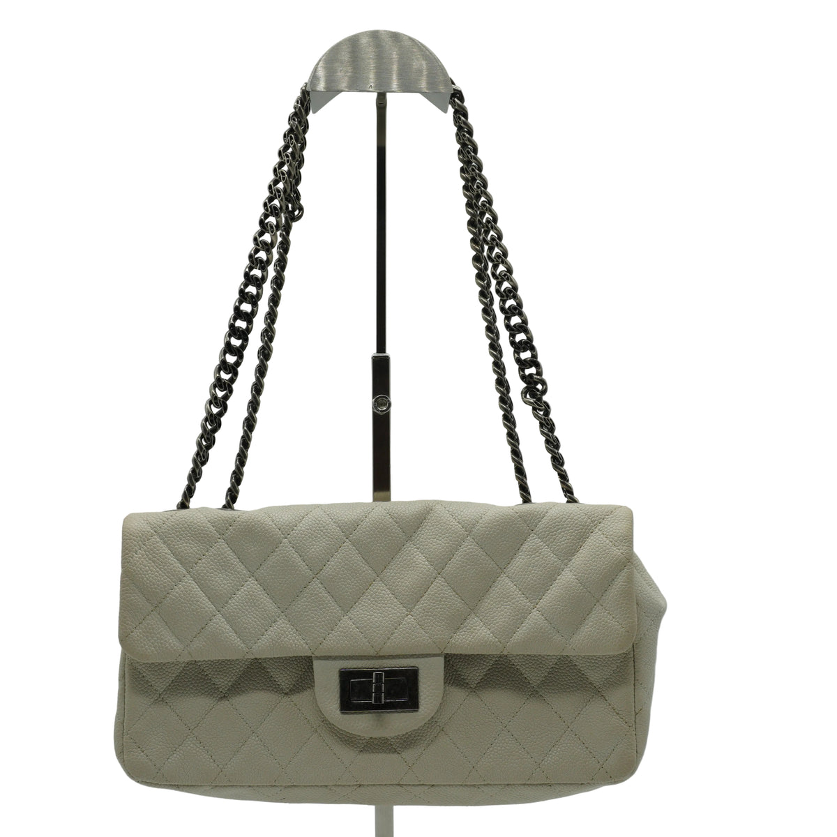 Chanel	2.55 Reissue Small Flap Bag White MW