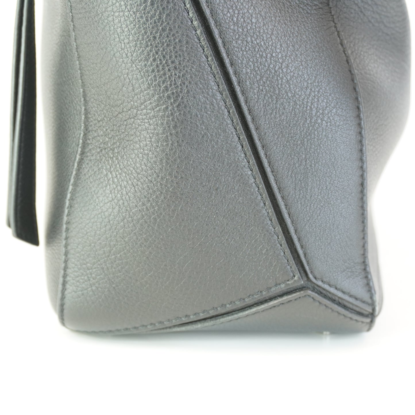 Loewe Puzzle Medium Black SHW