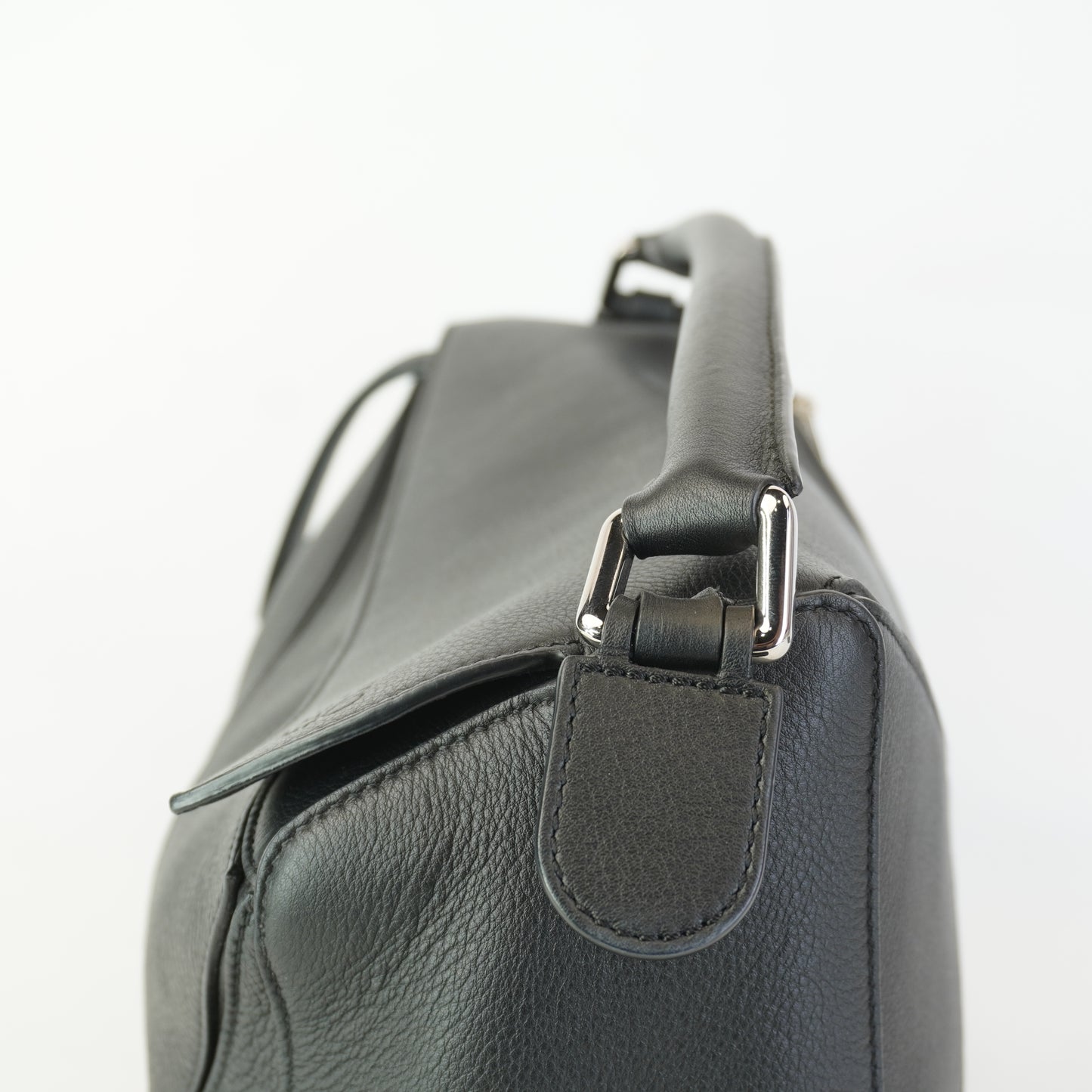 Loewe Puzzle Medium Black SHW