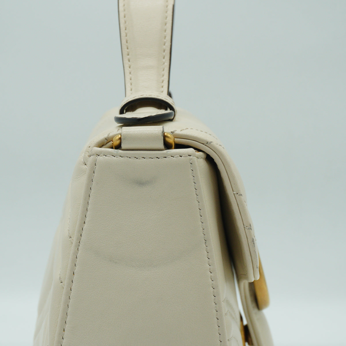 Gucci	GG Marmont Matelasse Top Handle Bag White GHW
