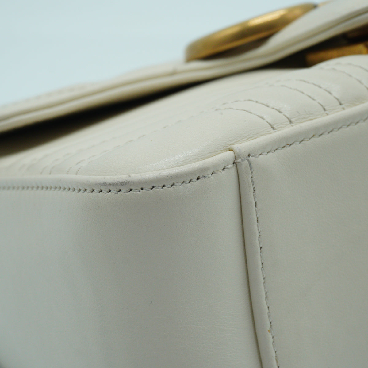Gucci	GG Marmont Matelasse Top Handle Bag White GHW