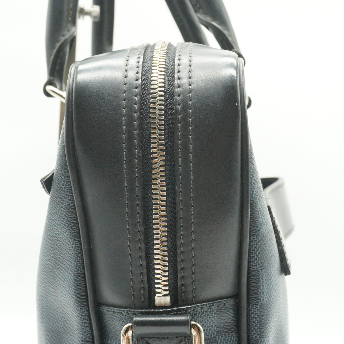 Louis Vuitton	Damier Graphite Porte-Documents Business Large SHW