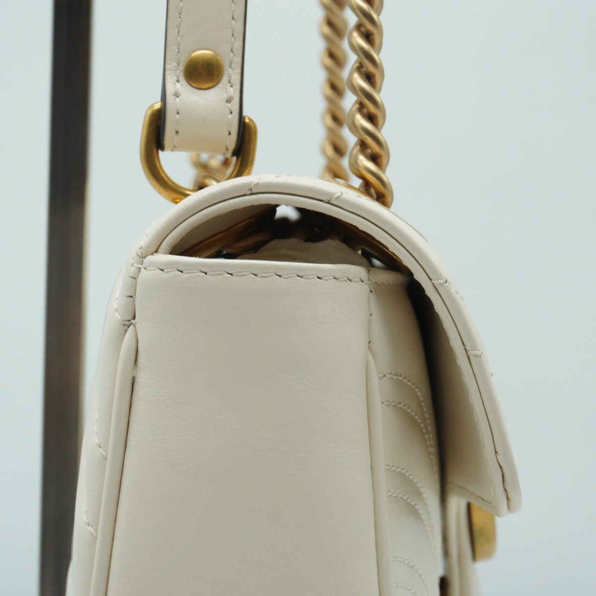 Gucci GG Marmont Matelassé Flap Shoulder Bag White GHW