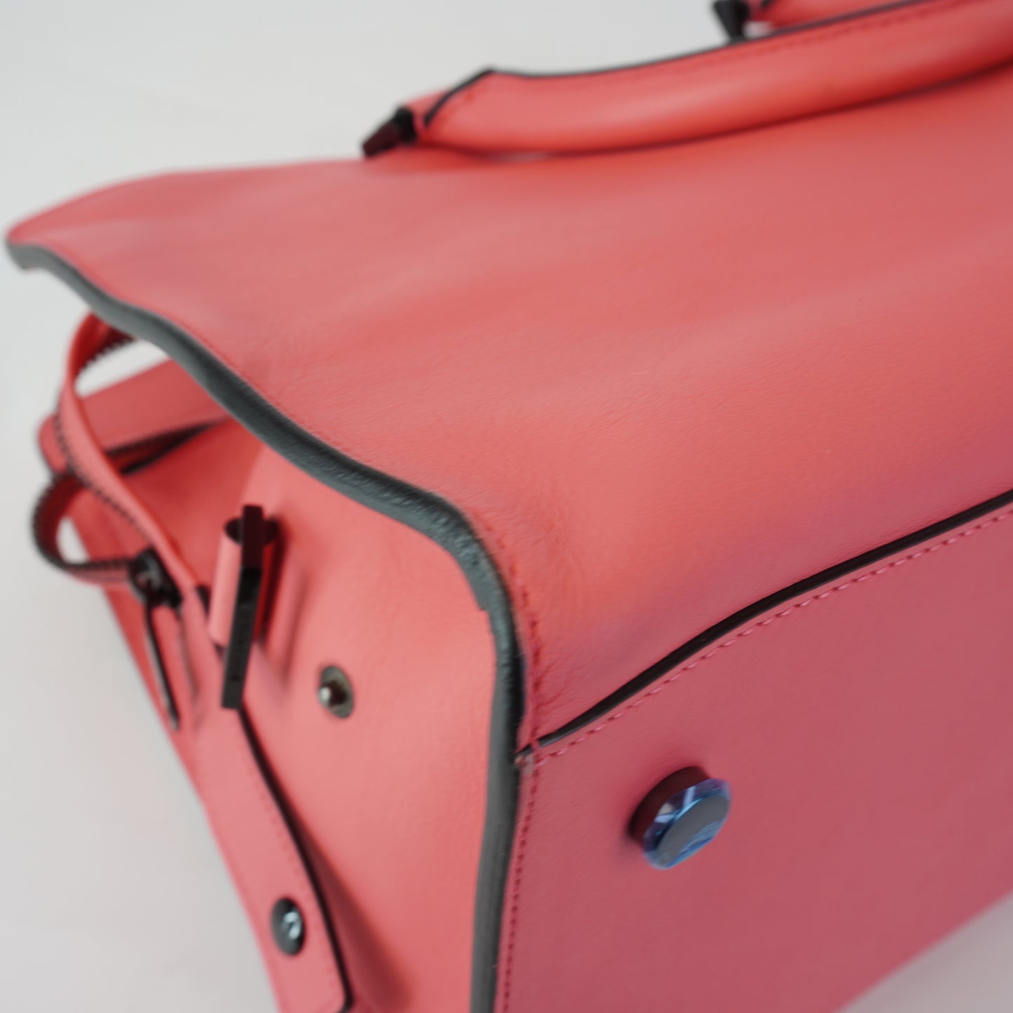 YSL	Baby Cavas Tote Bright Pink