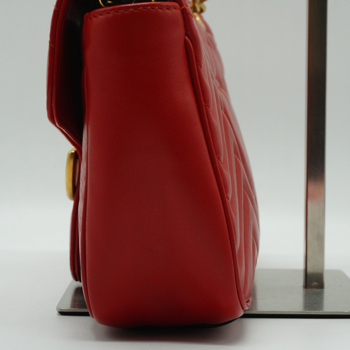 Gucci GG Marmont Shoulder Bag Medium Red GHW