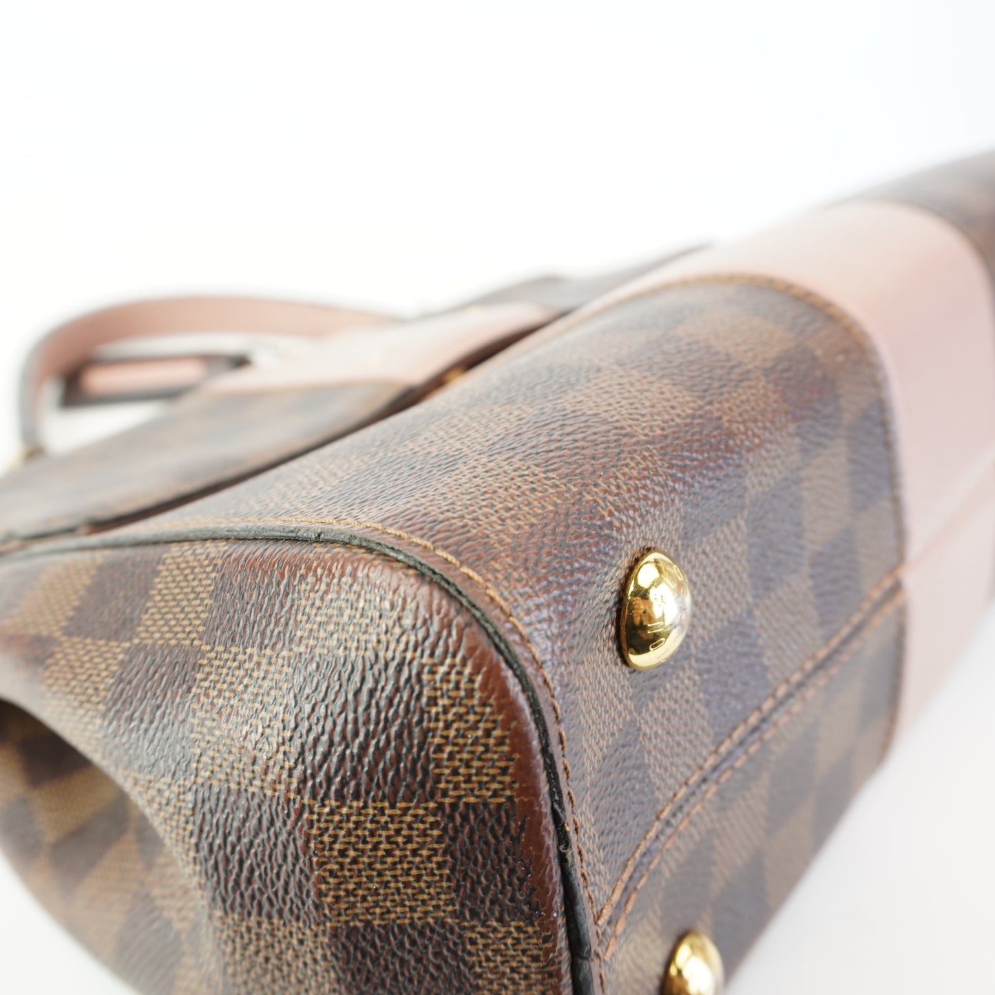 Louis Vuitton	Bond Street Bag