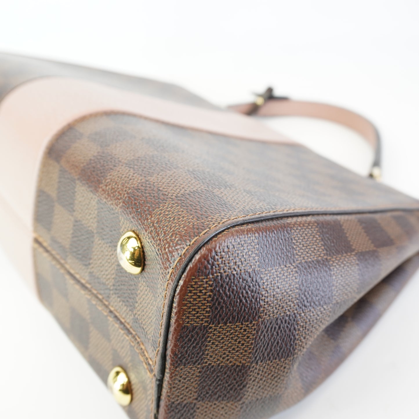 Louis Vuitton	Bond Street Bag