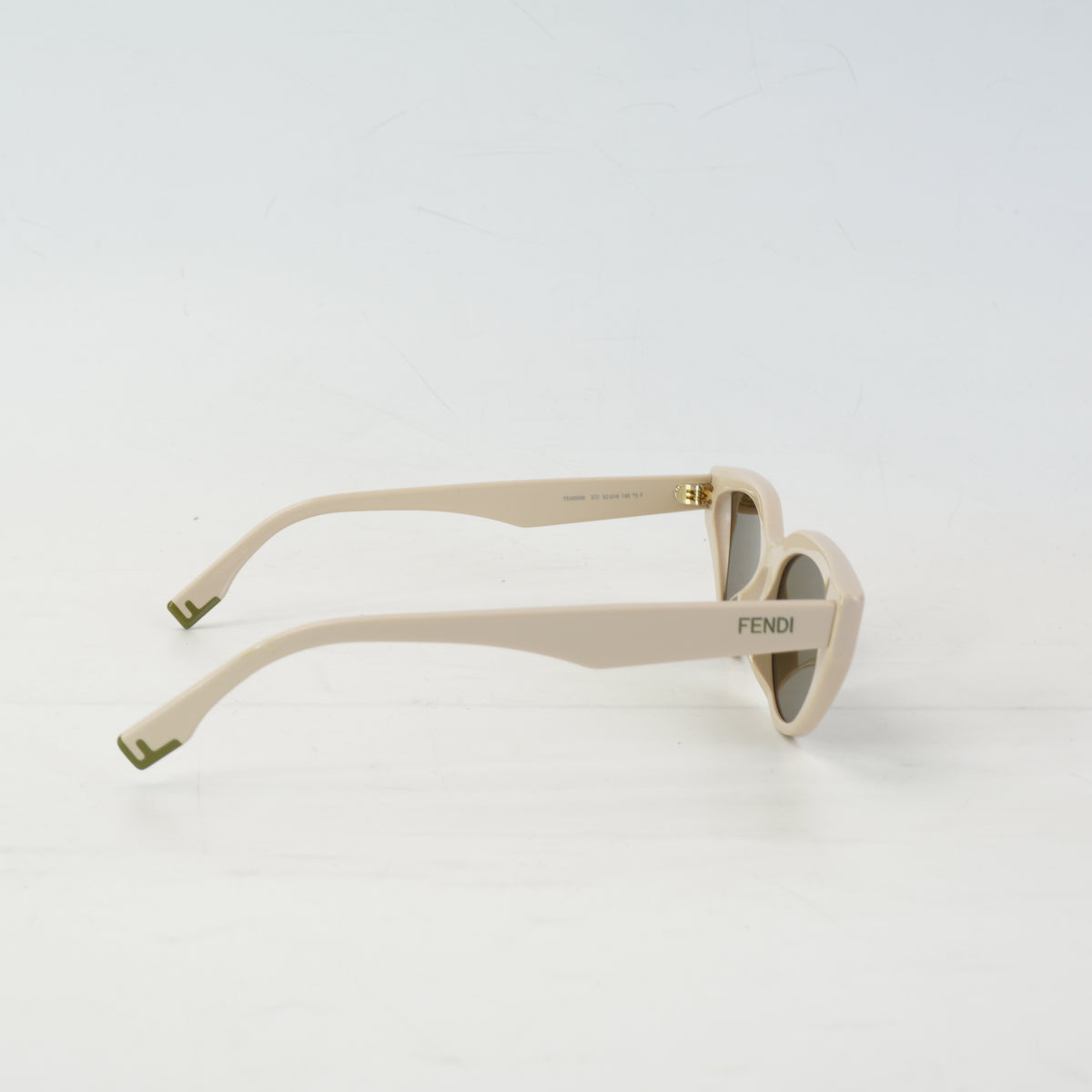 Fendi Way Cateye Sunglasse