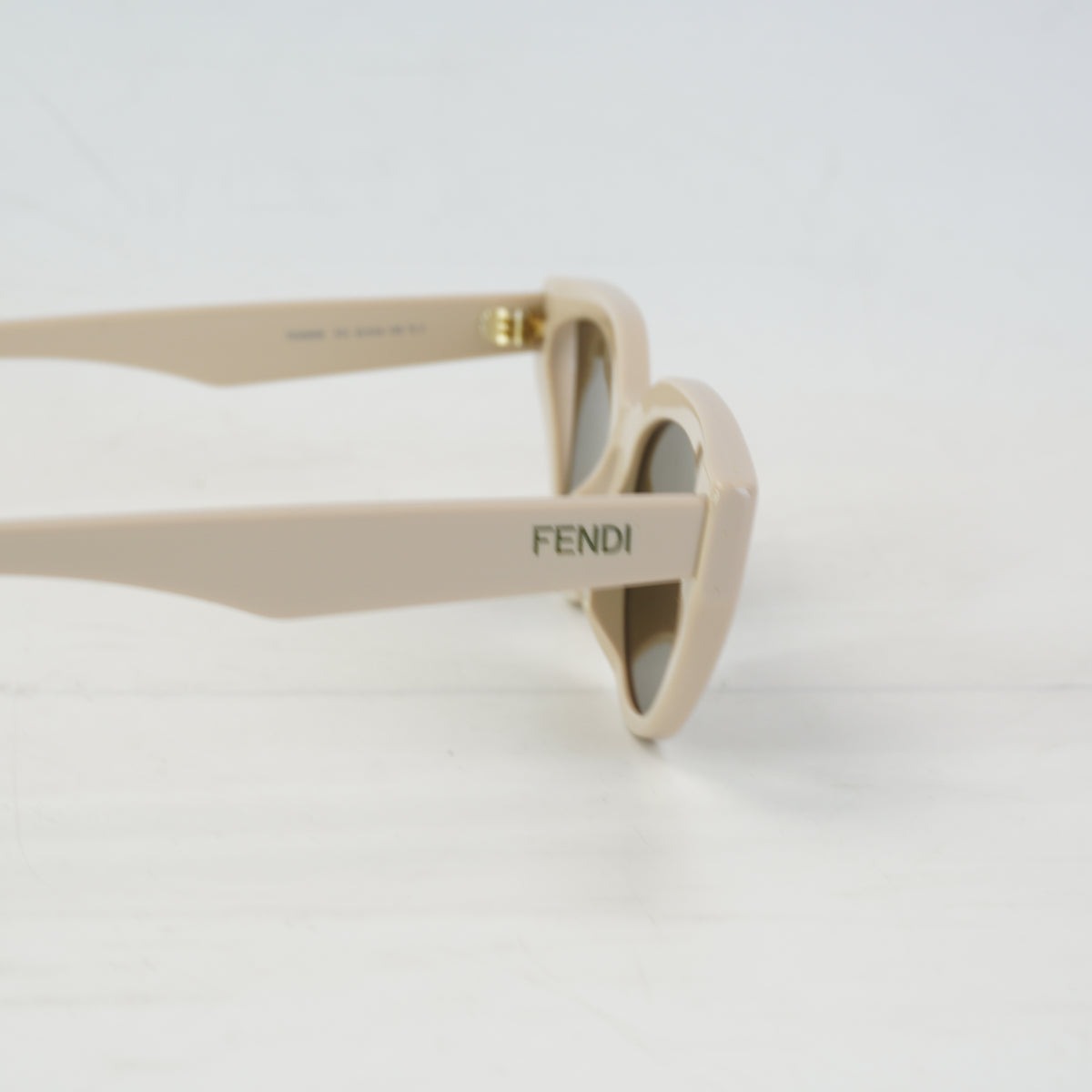 Fendi Way Cateye Sunglasse