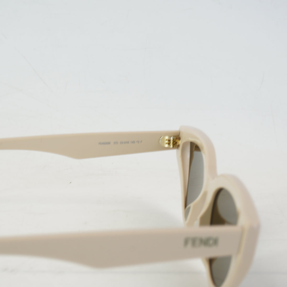 Fendi Way Cateye Sunglasse