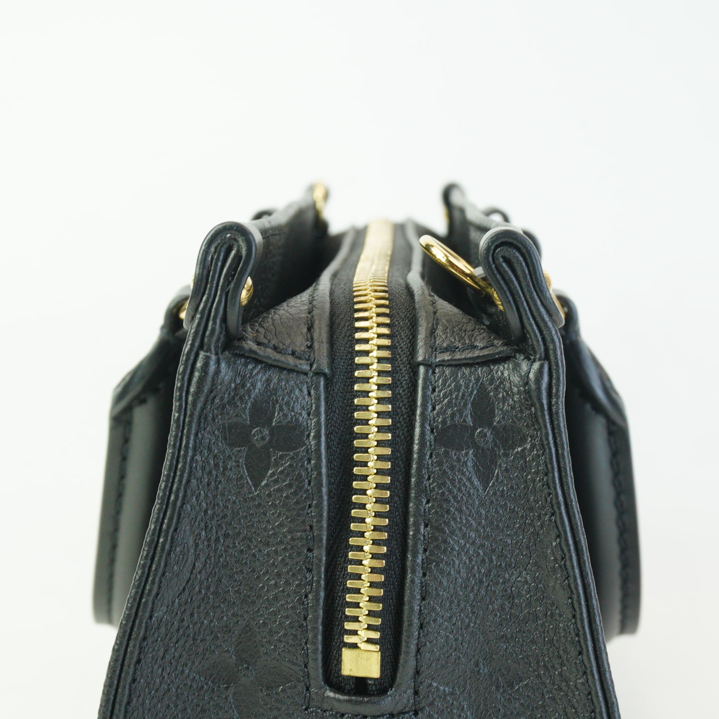 Louis Vuitton	On The Go East West Empriente Black Small GHW