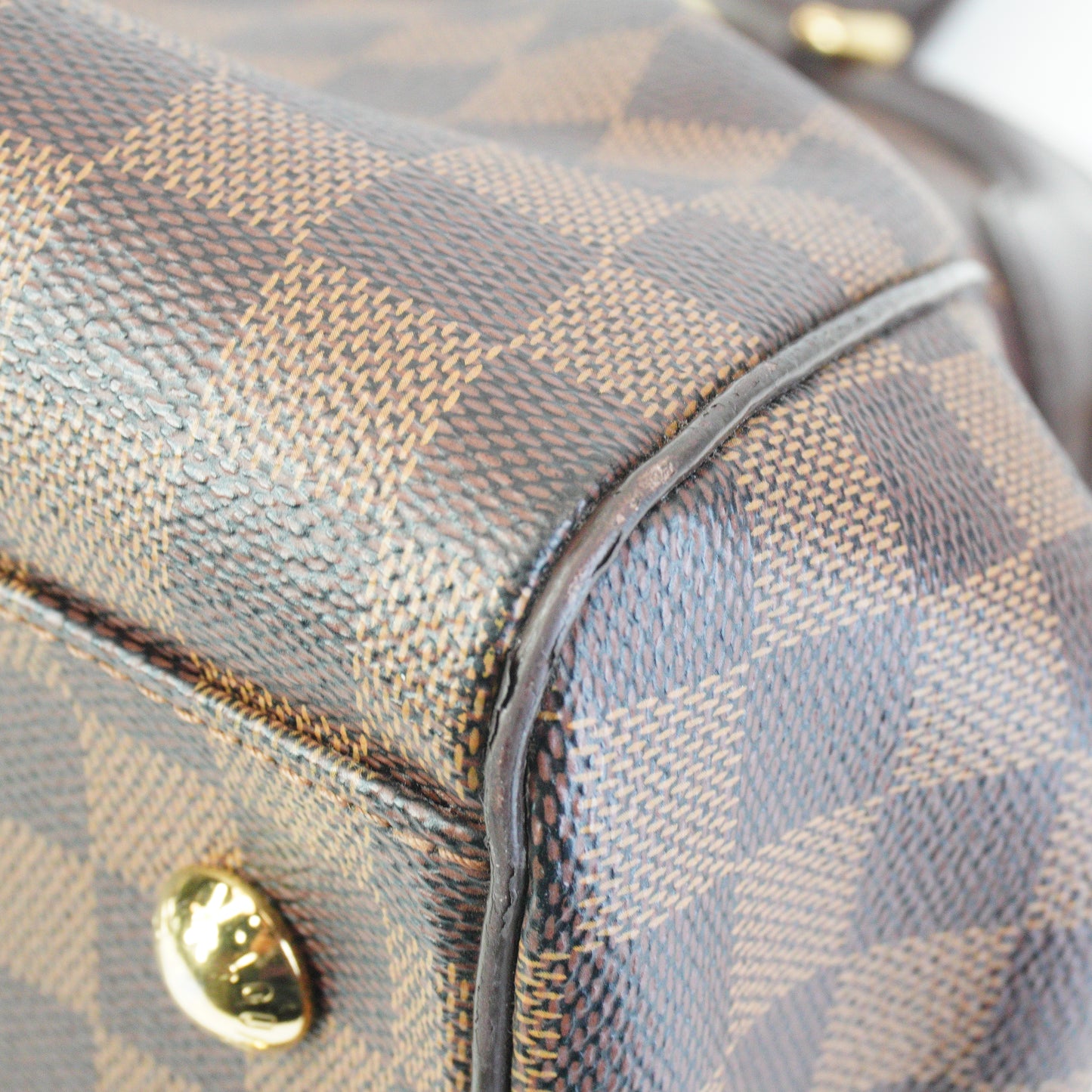 Louis Vuitton	Trevi DE Medium GHW