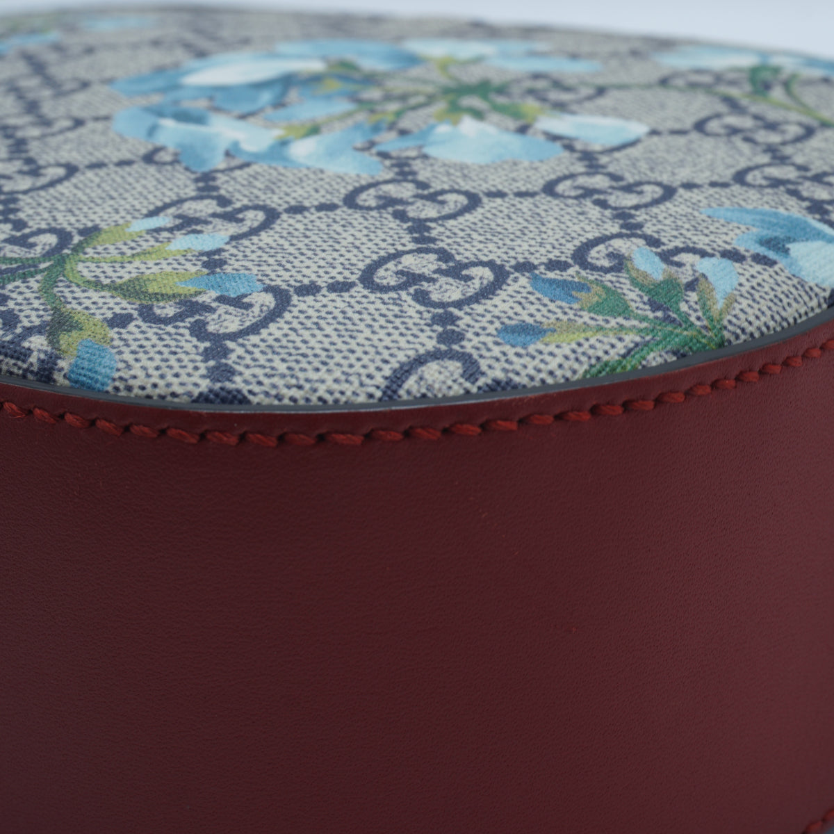 Gucci	GG Supreme Small Monogram Blooms/ Red GHW