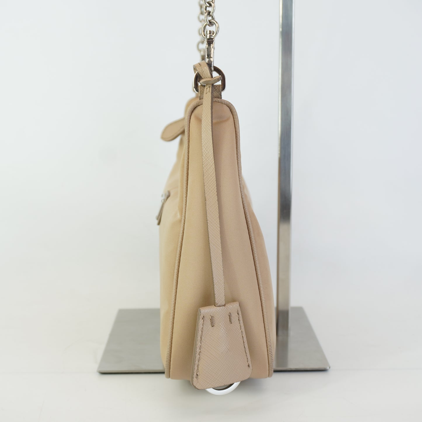 Prada Re-Edition 2005 Nylon Beige