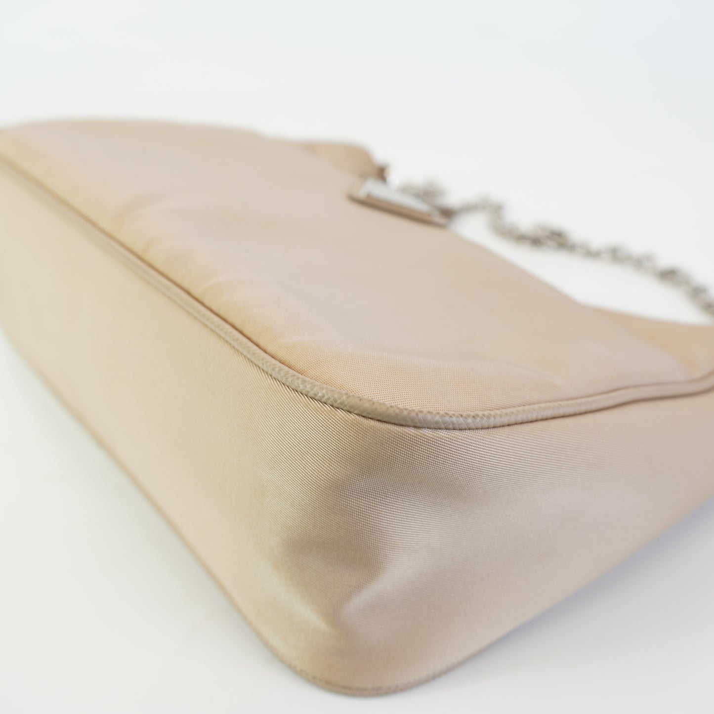 Prada Re-Edition 2005 Nylon Beige
