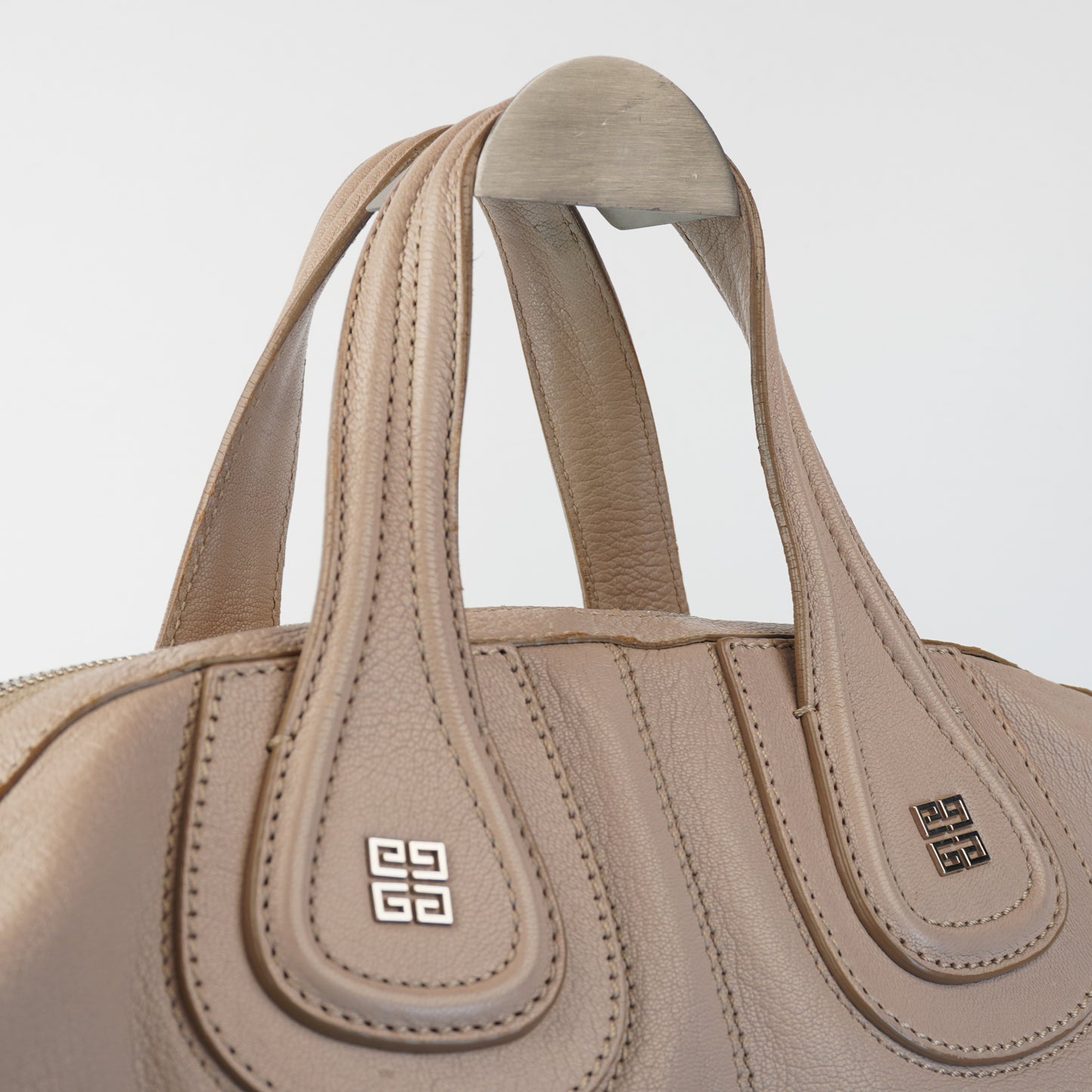 Givenchy Nightangle Beige