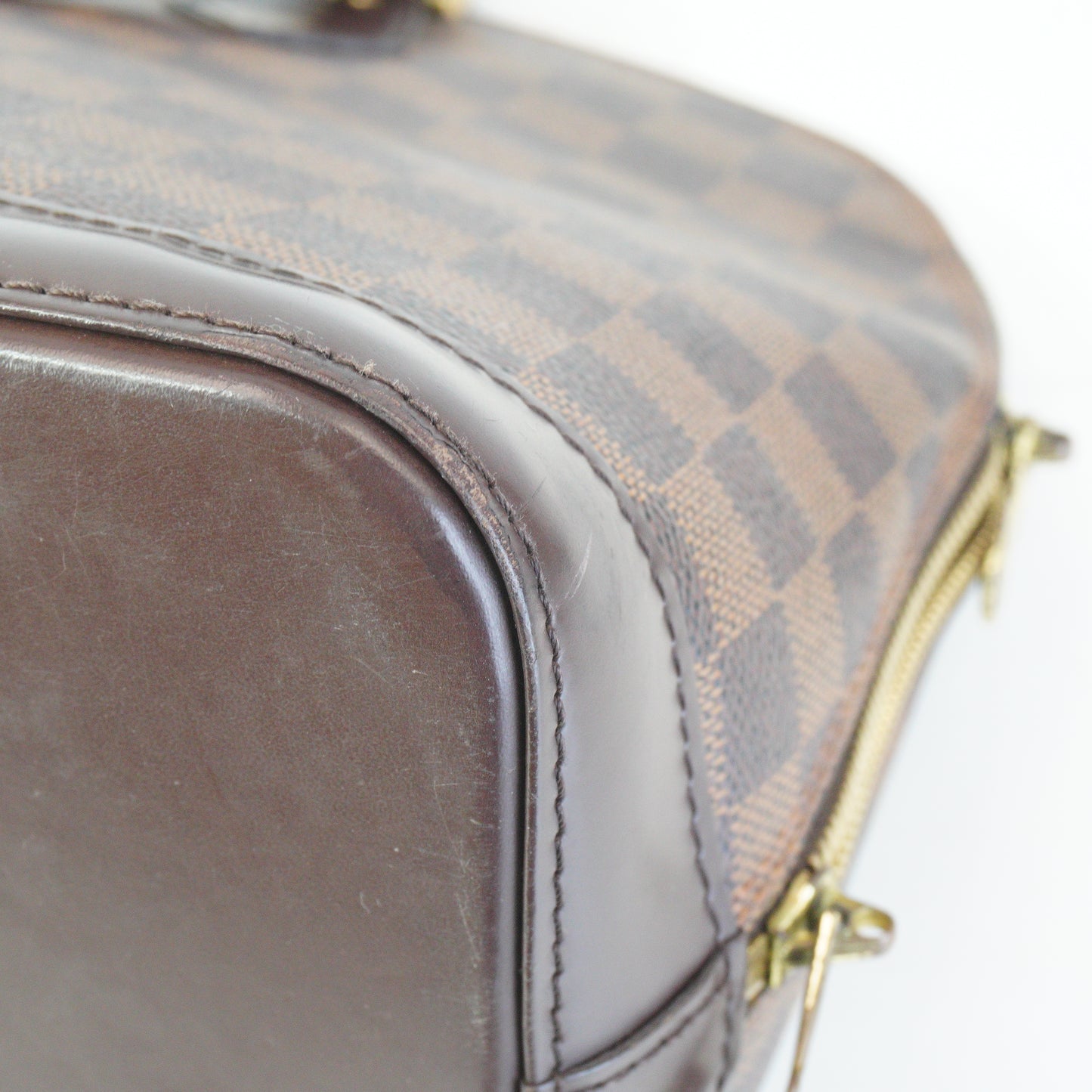 Louis Vuitton	Alma PM GHW