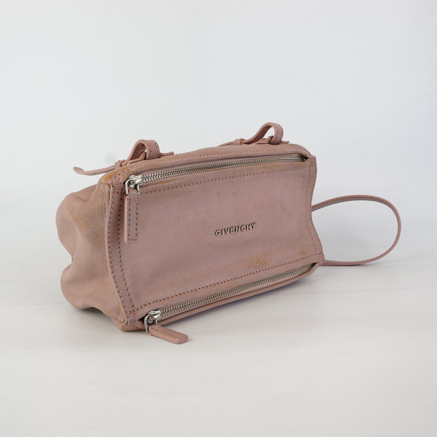 Givenchy Minin Padora Pik