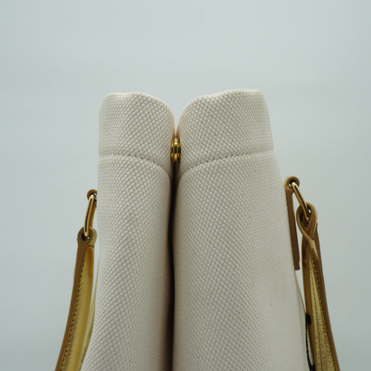 Celine	Horizontal Cabas Celine in Textile and Calfskin Metallic Gold GHW