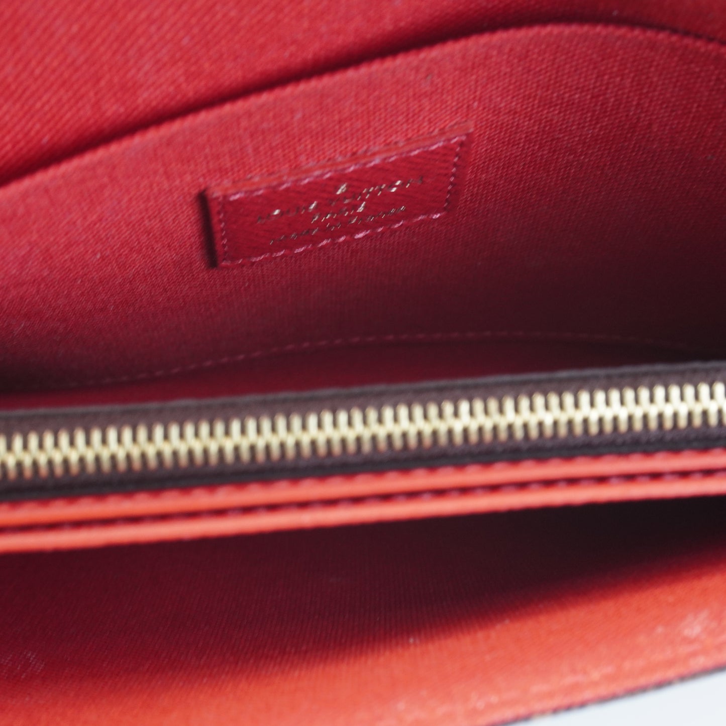 Louis Vuitton	Felice Pochette
