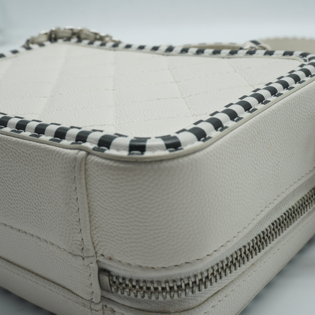 Chanel Vanity Case Small White SHW