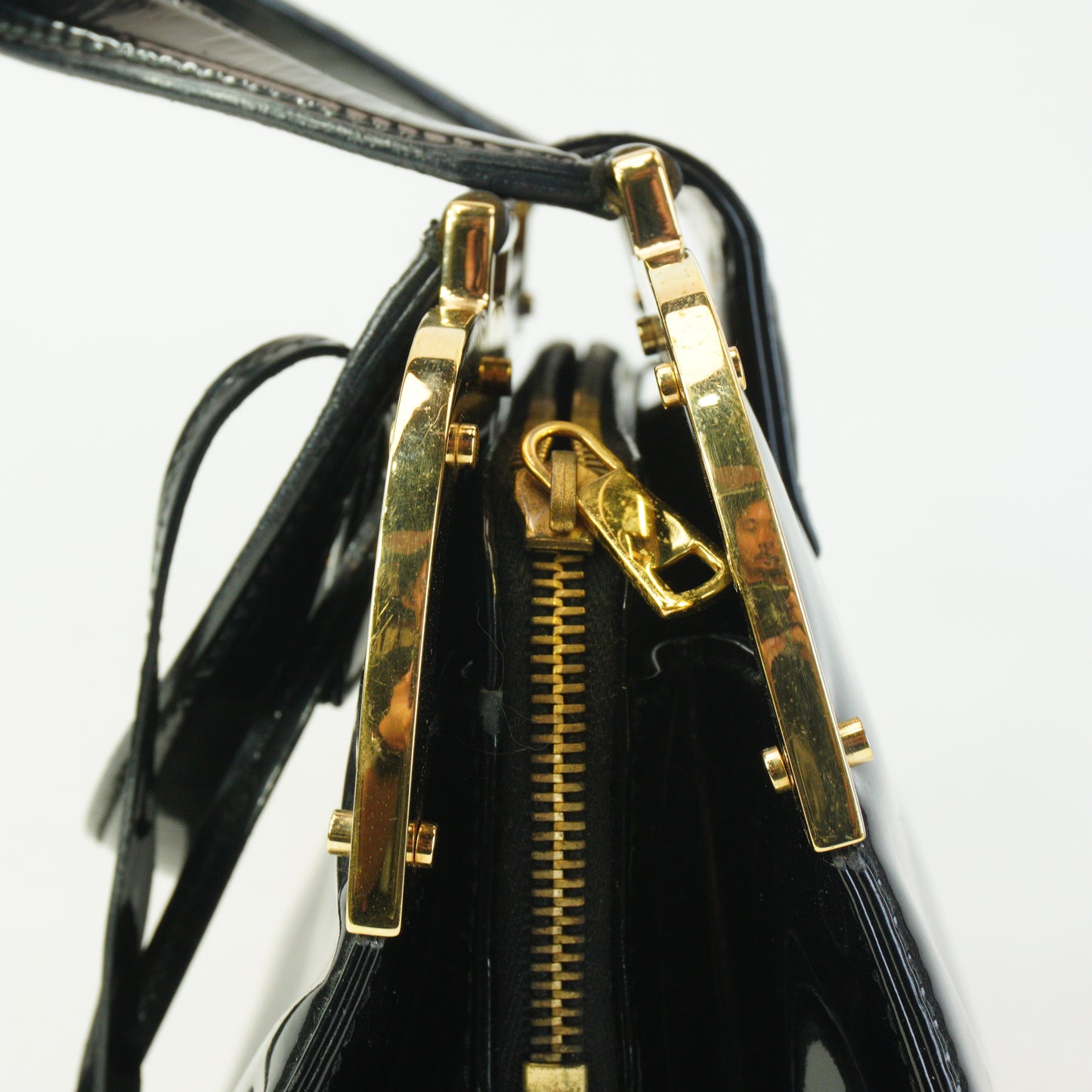 YSL	Patent Uptown Medium GHW