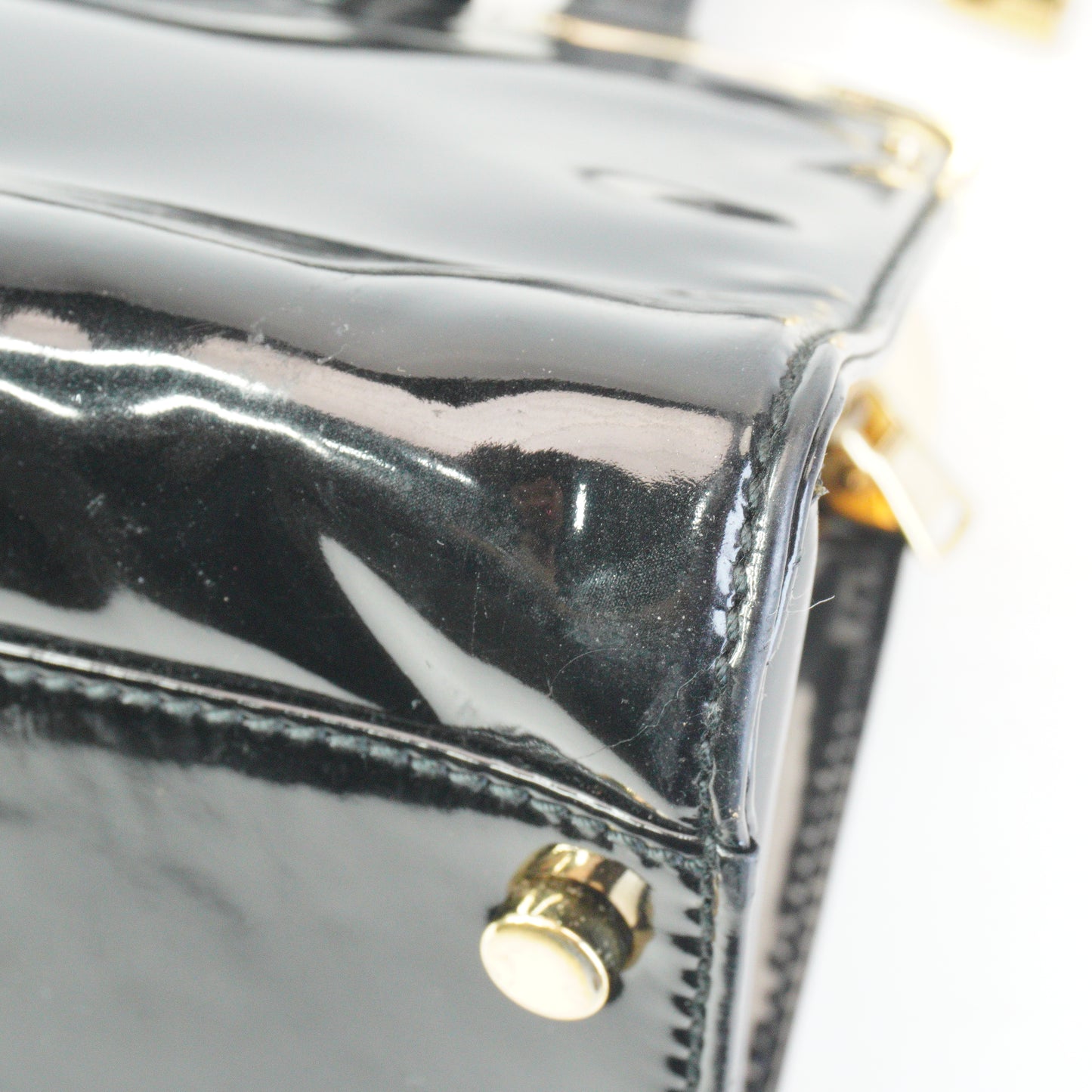 YSL	Patent Uptown Medium GHW