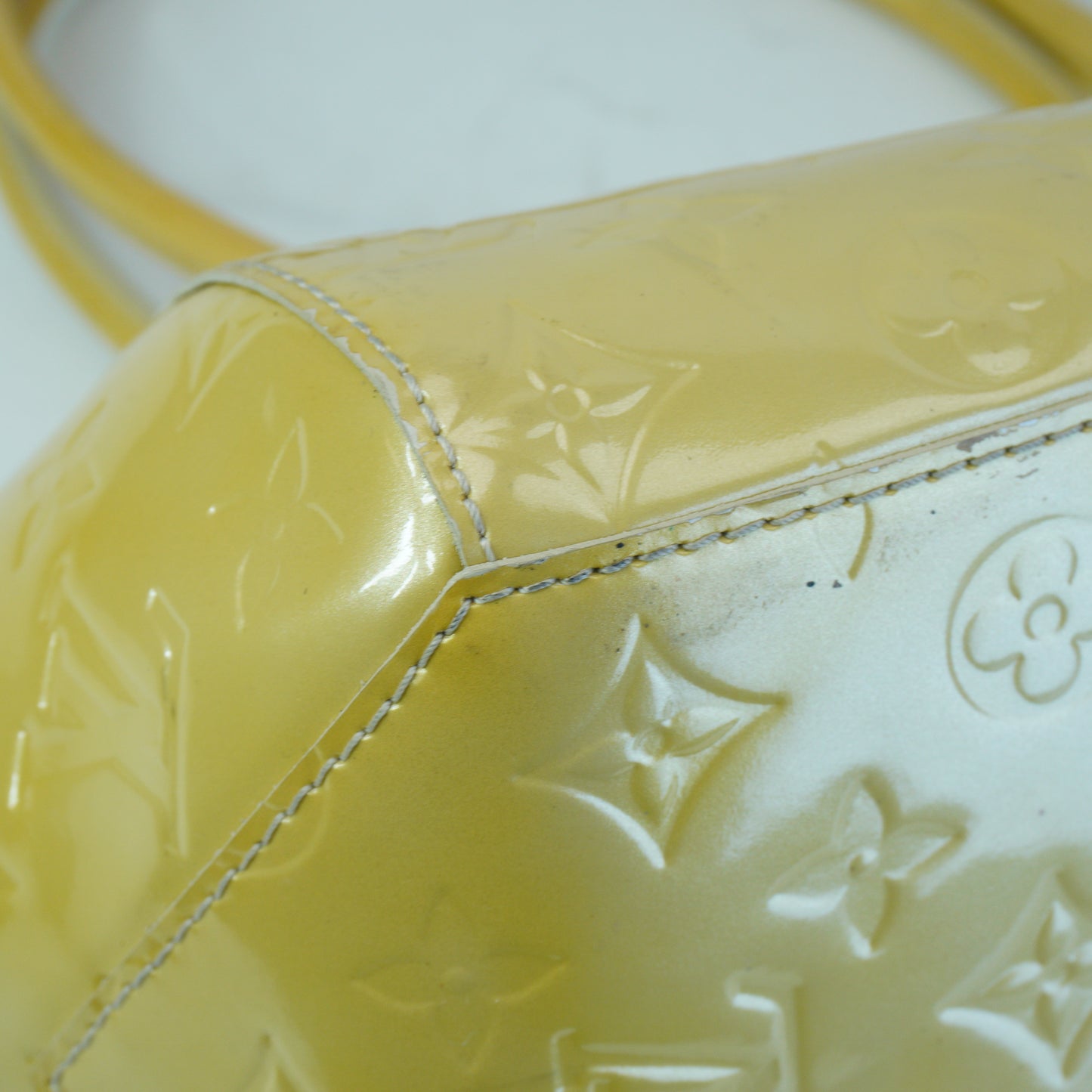Louis Vuitton	Sherwood PM Handbag GHW Yellow