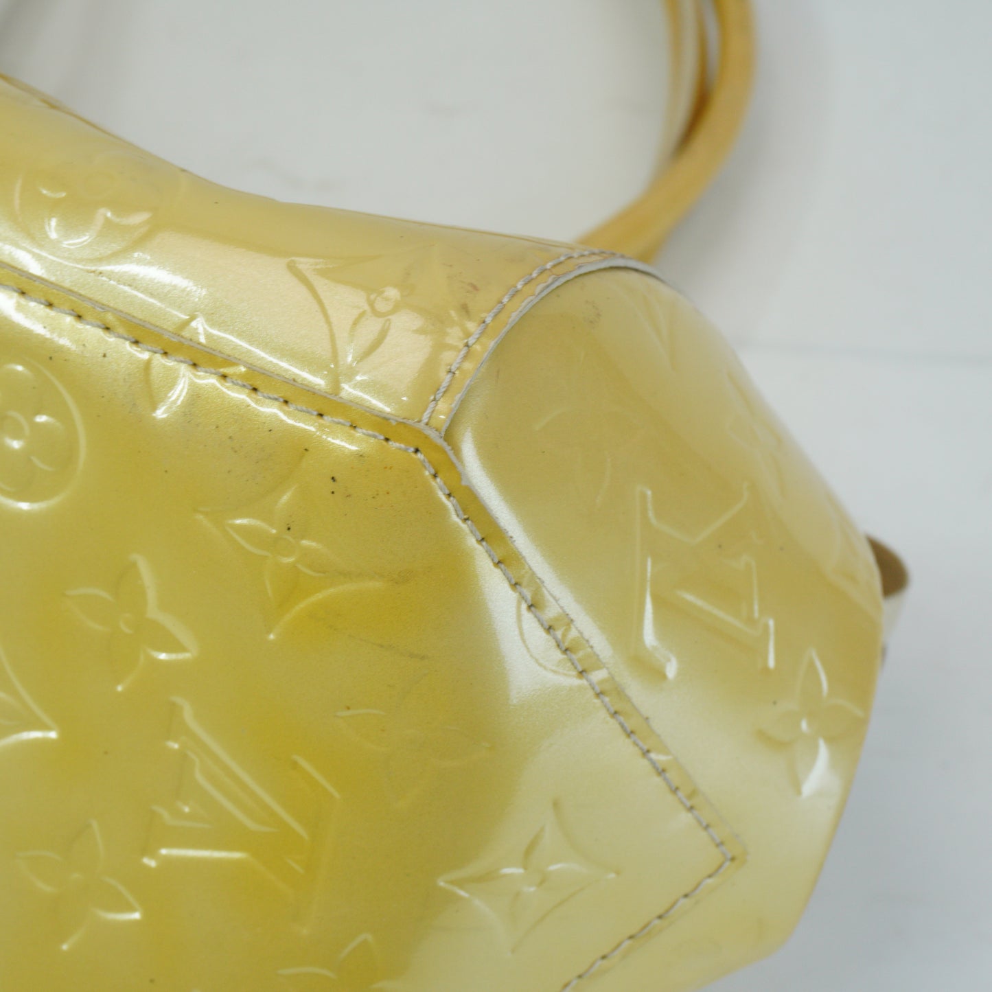 Louis Vuitton	Sherwood PM Handbag GHW Yellow