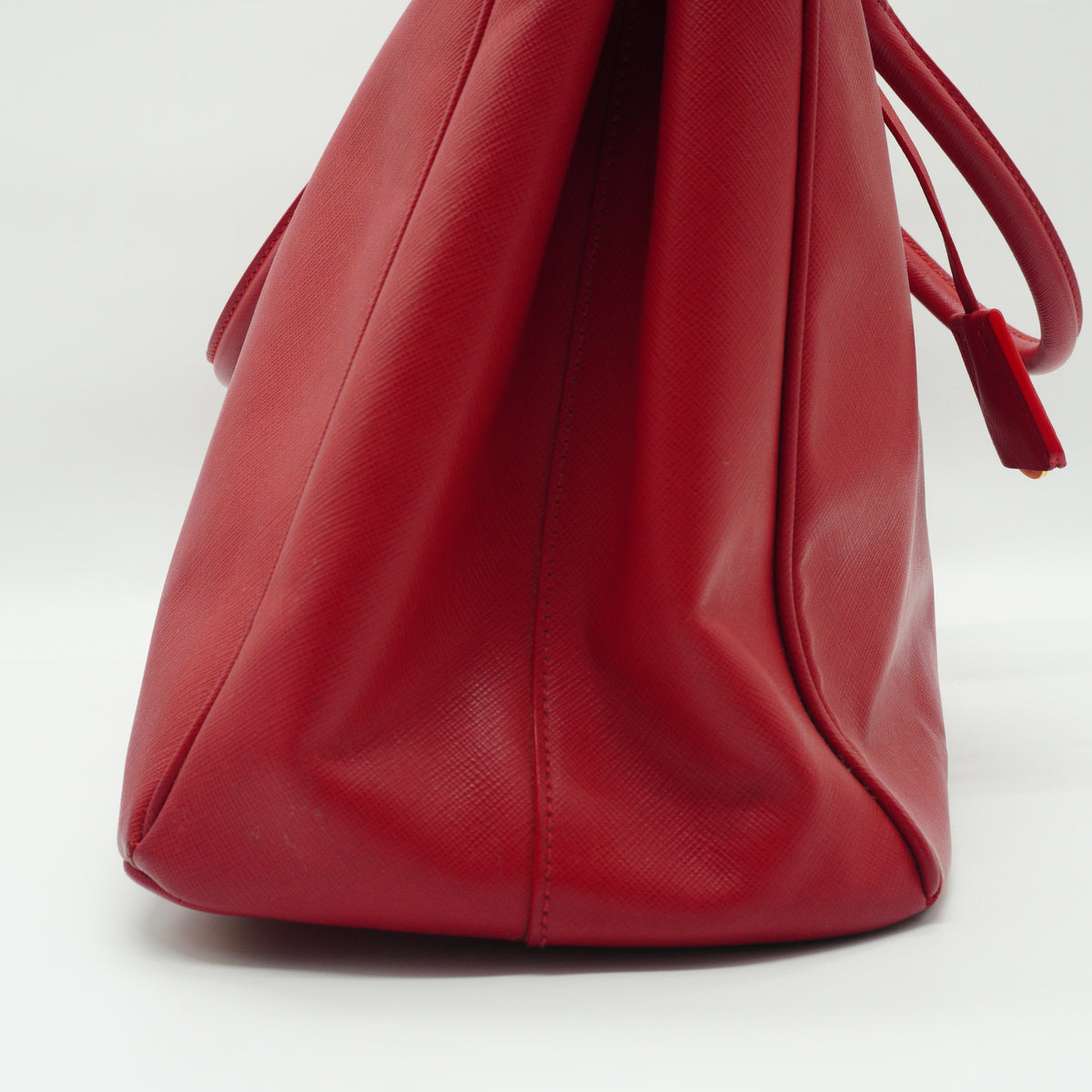 Prada	Galleria Tote Bag Red Large GHW
