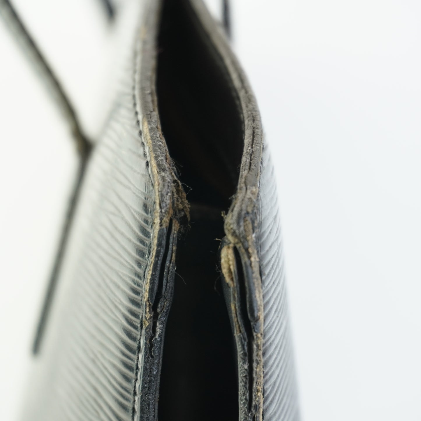 Louis Vuitton	Jacques Black Epi