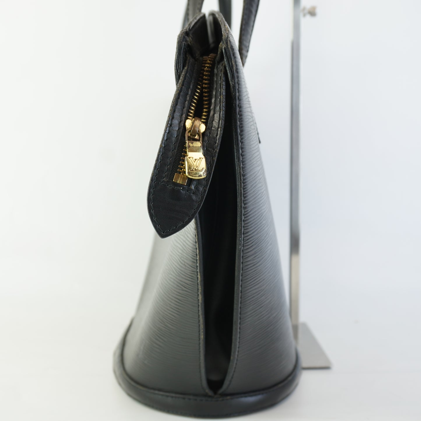 Louis Vuitton	Jacques Black Epi