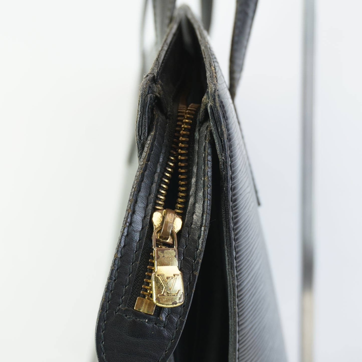 Louis Vuitton	Jacques Black Epi