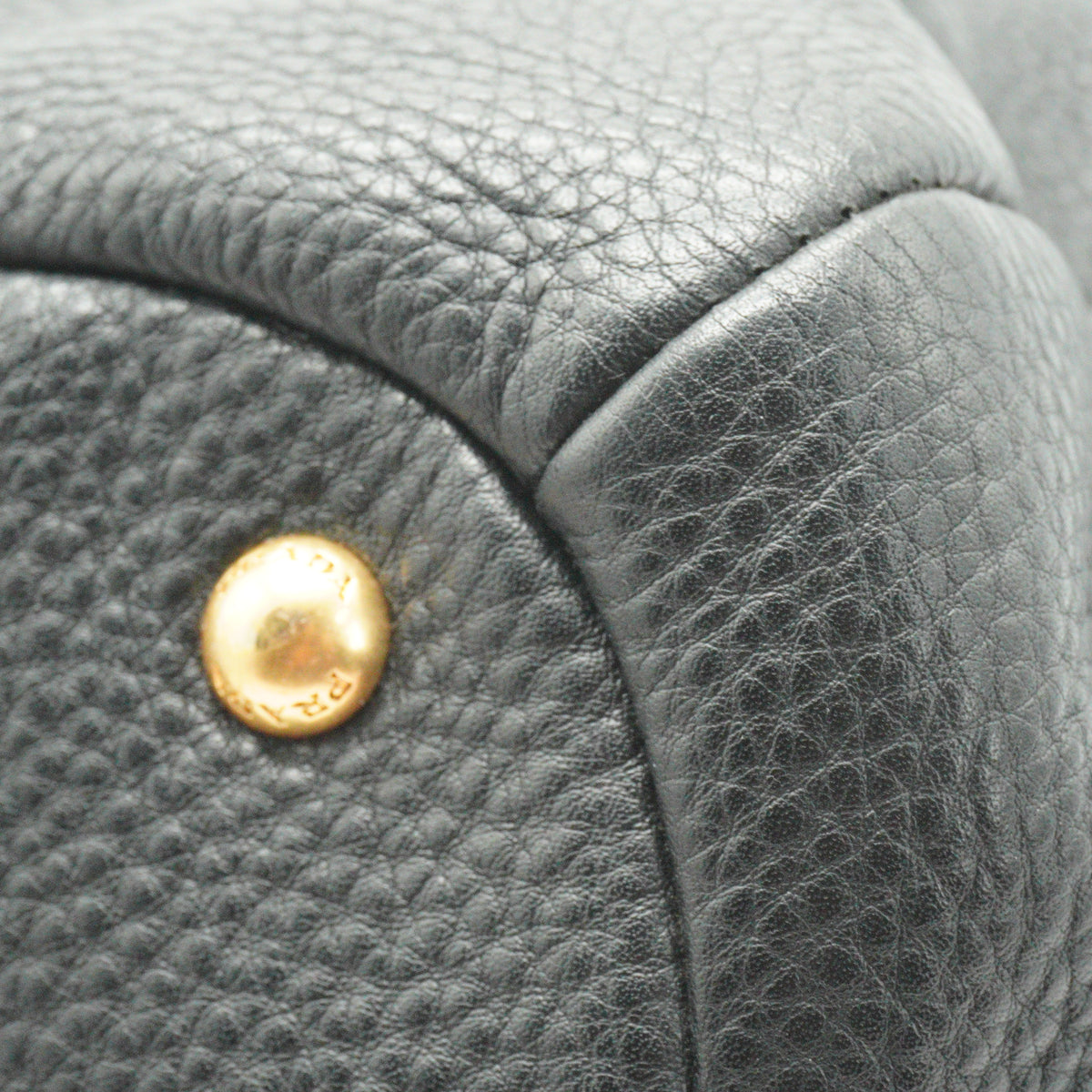Prada	Vitello Daino Sacca 2 Manici Hobo Bag Black Large GHW