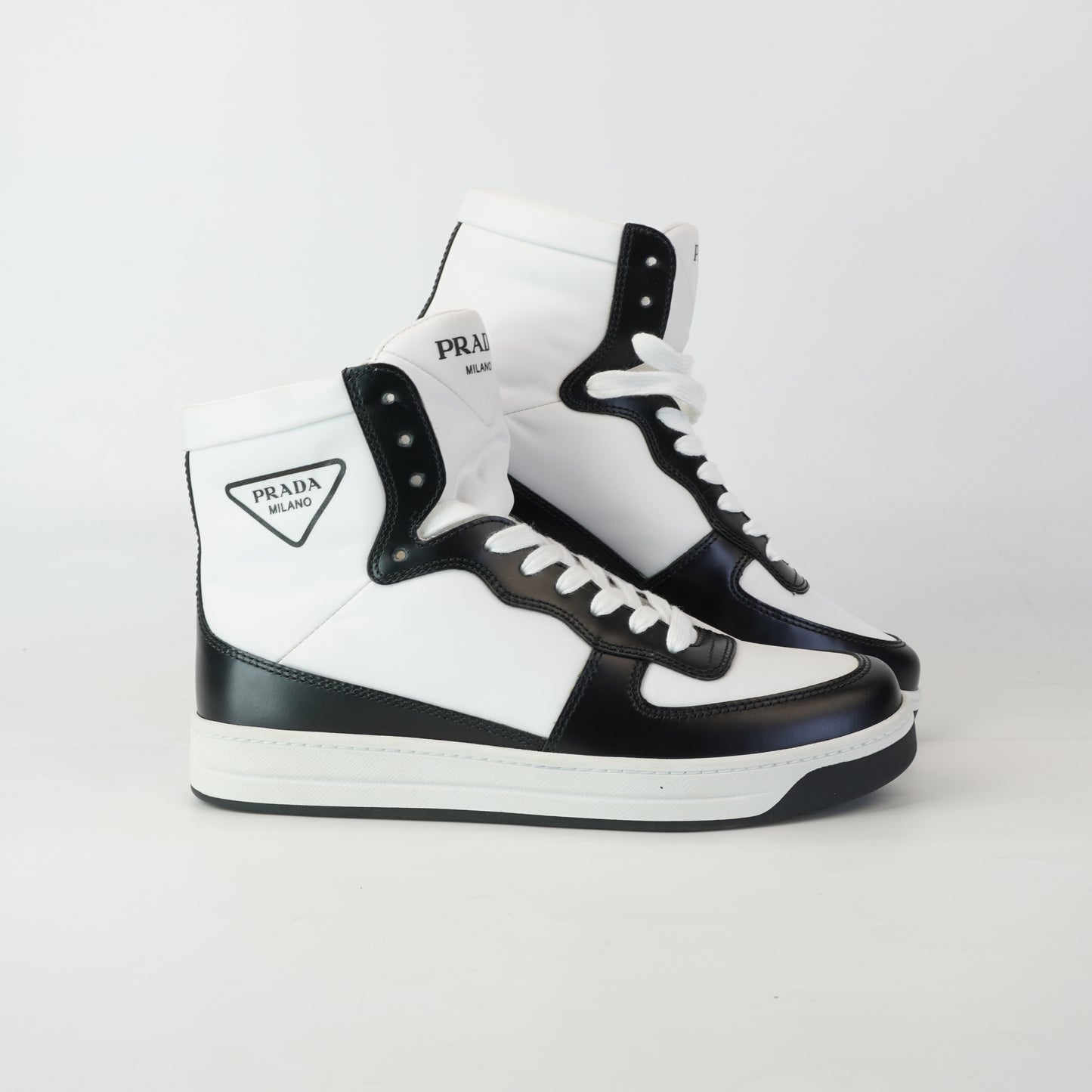 Prada Highcut size37