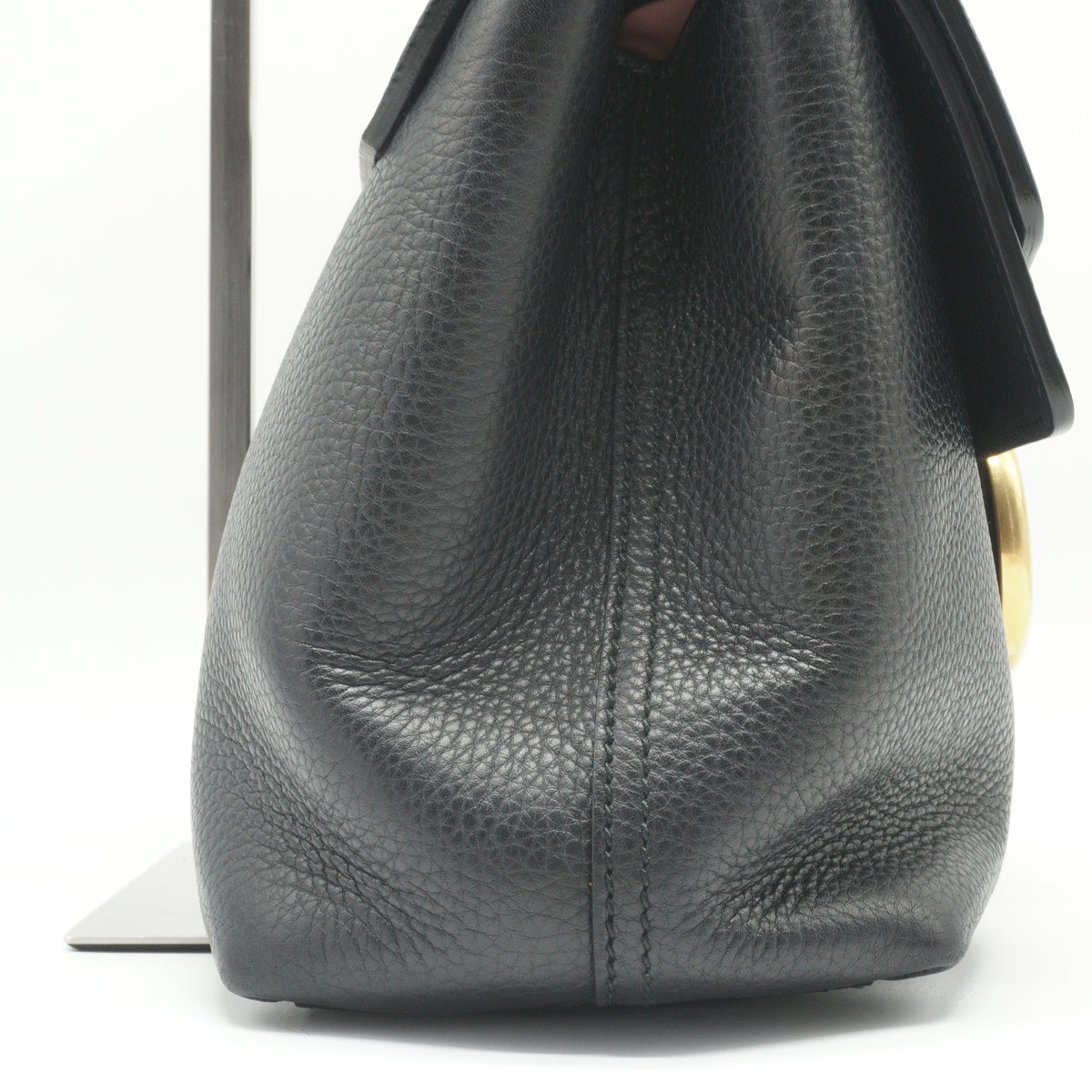 Gucci GG Marmont Leather Flap Shoulder Bag medium black GHW