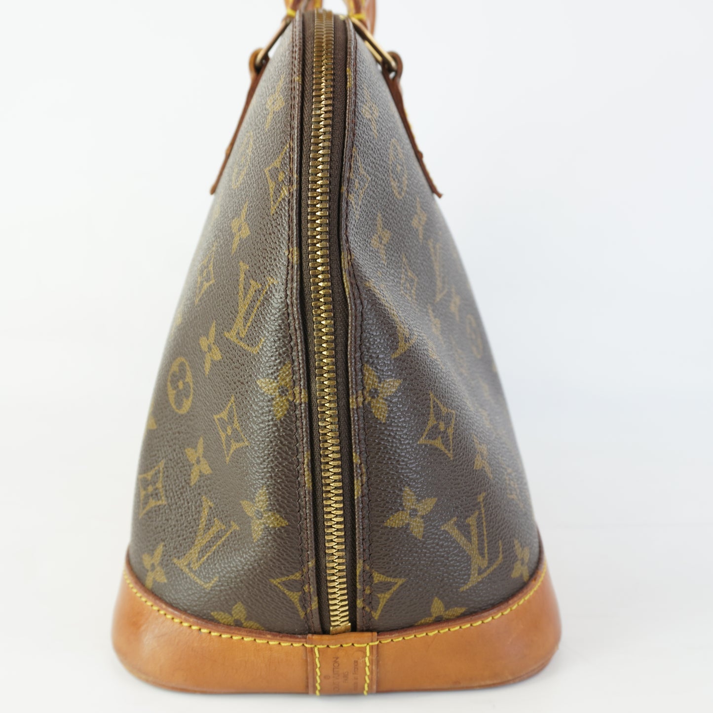 Louis Vuitton	Alma PM Mono canvas GHW Medium
