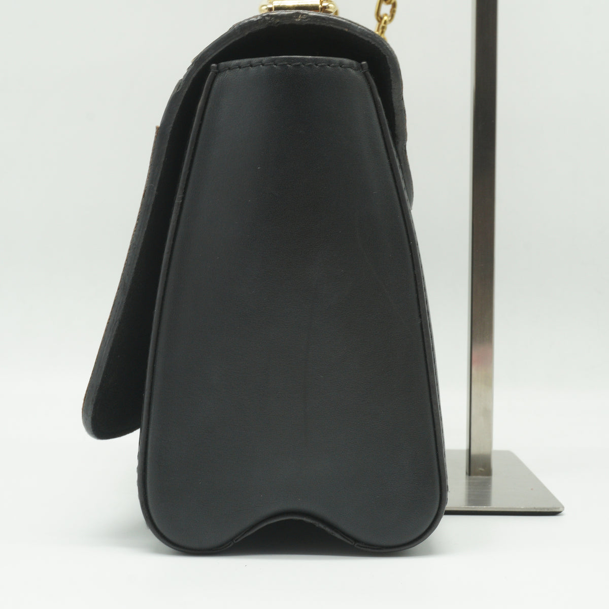 Louis Vuitton	Twist Handbag Limited Edition Brogue Reverse Monogram Canvas and Leather MM GHW