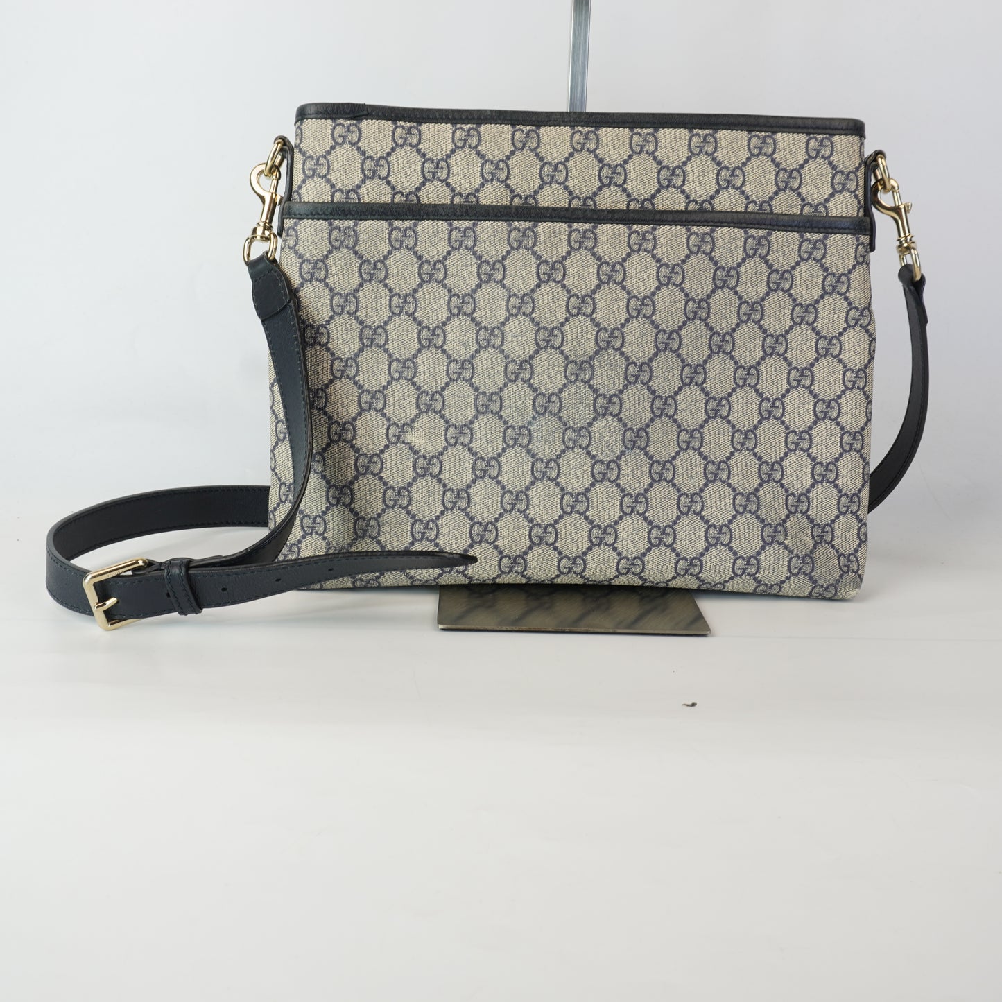 Gucci GG Supreme Monogram Medium