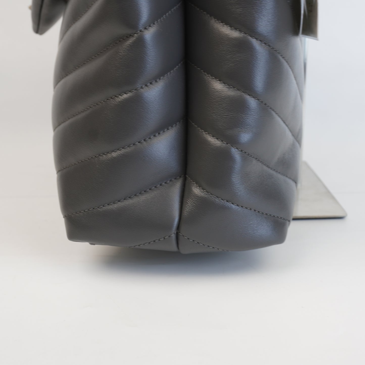 YSL	Loulou Quilted Pdded Grey