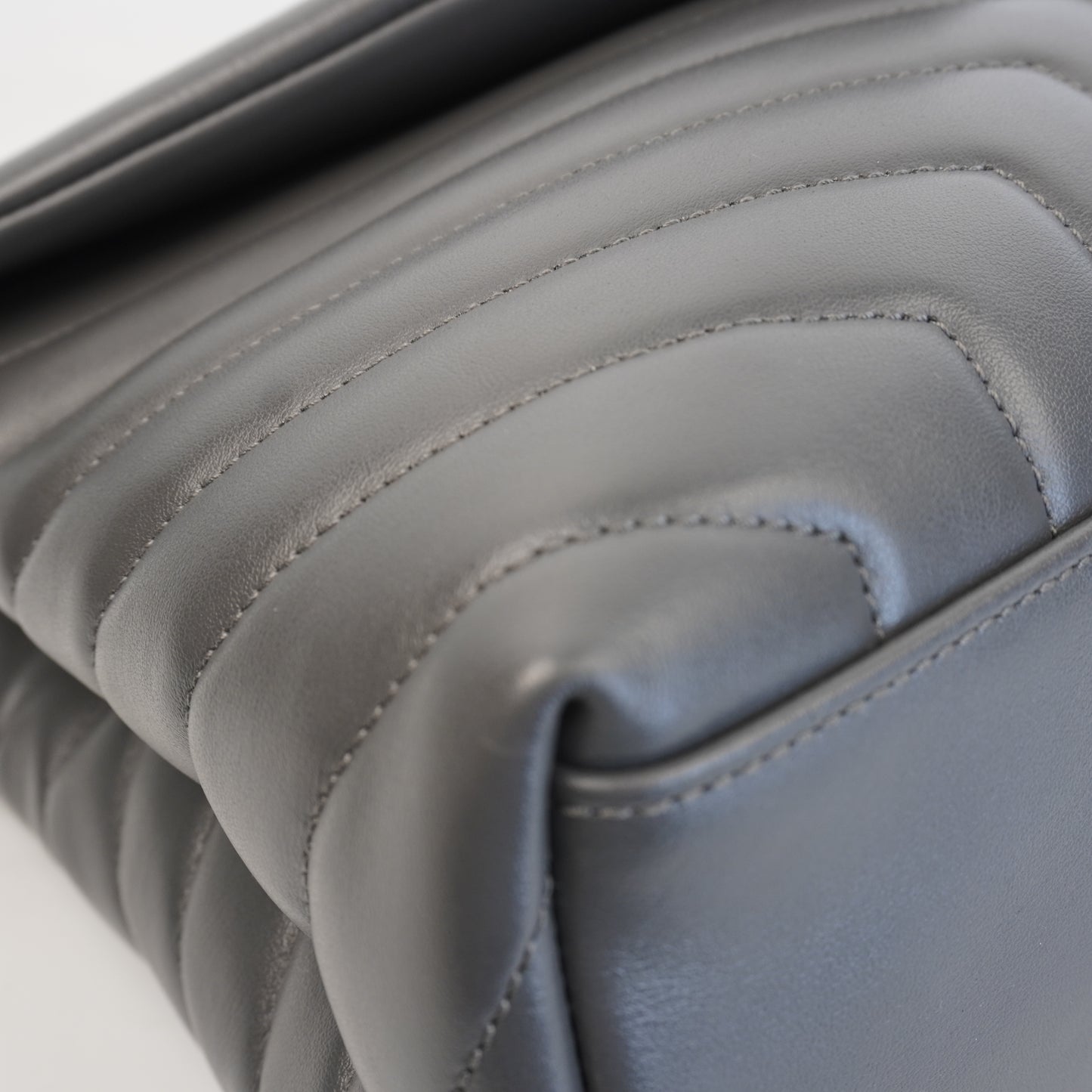 YSL	Loulou Quilted Pdded Grey