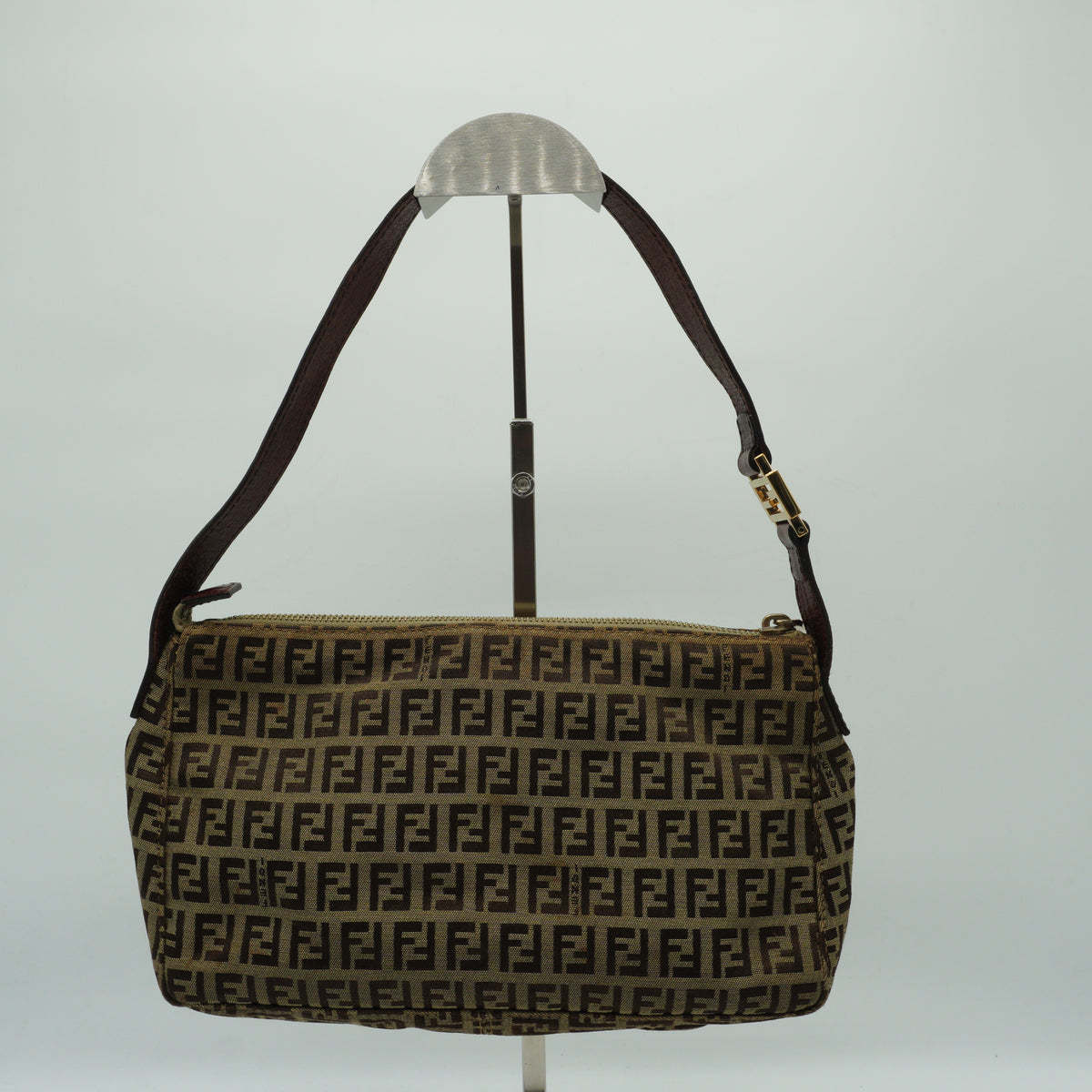 Fendi	Zucchino Pochette Medium GHW