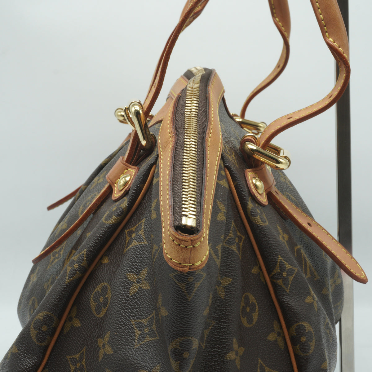 Louis Vuitton	Tivoli Monogram Canvas GM