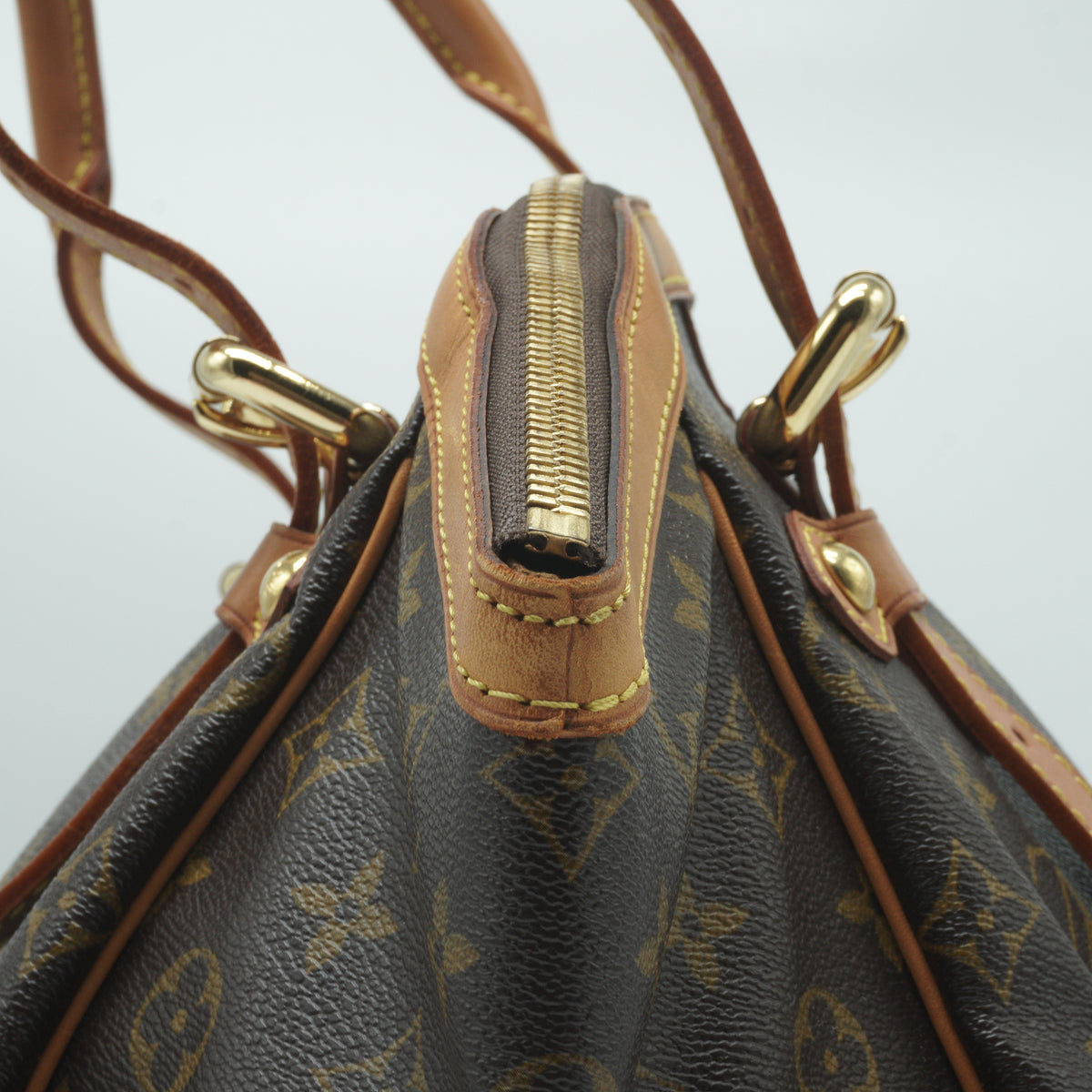 Louis Vuitton	Tivoli Monogram Canvas GM